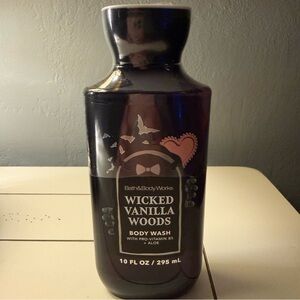 B&BW Wicked Vanilla Woods Body Wash / Shower Gel / Halloween / New in Packaging!